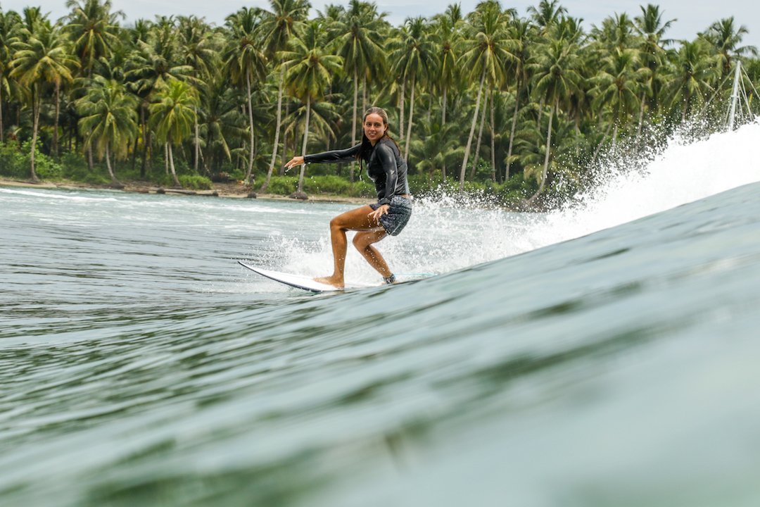 The 5 Best Female Surfers - Mondo Surf Village