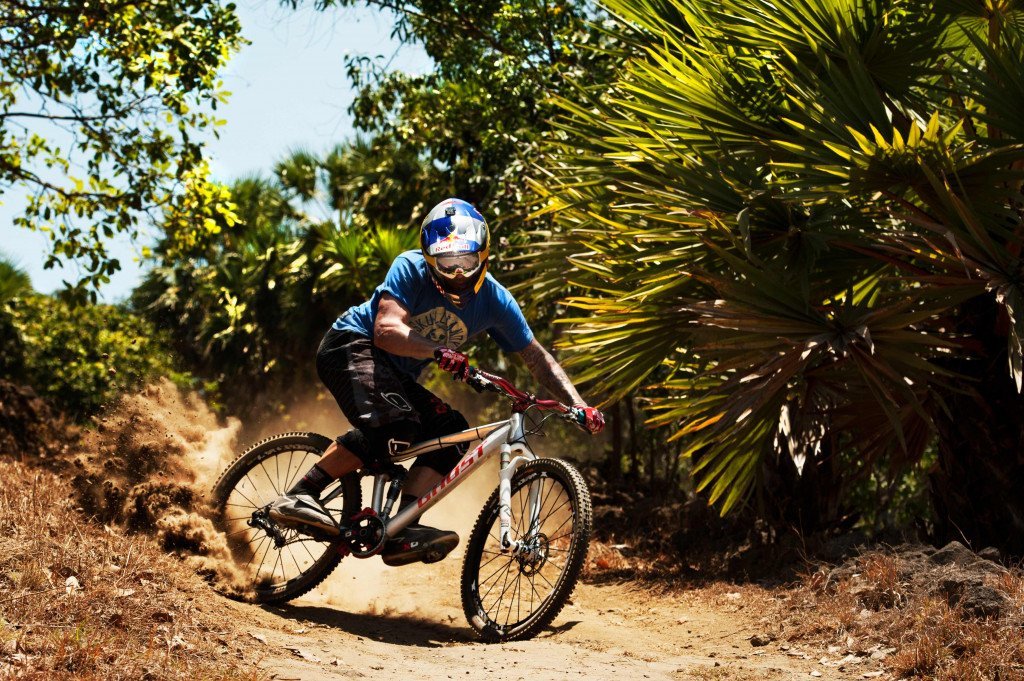 MTB in Bali ©Red Bull Content Pool