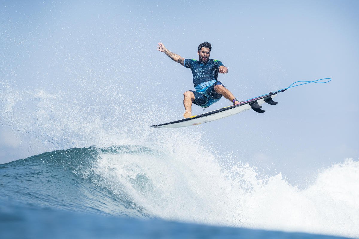 One of Italo Ferreiras crazy airs