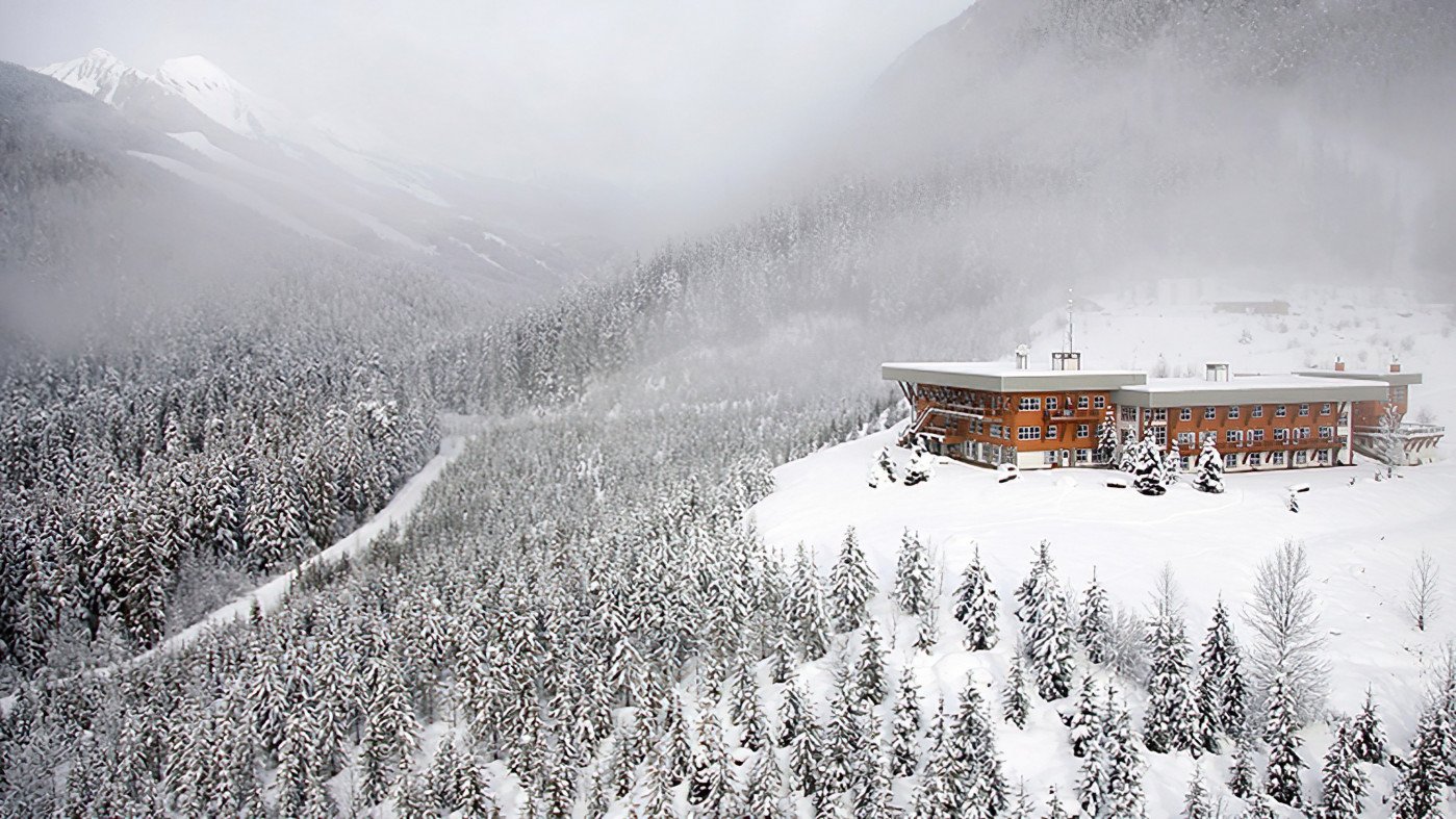 CMH Heliski Adamants