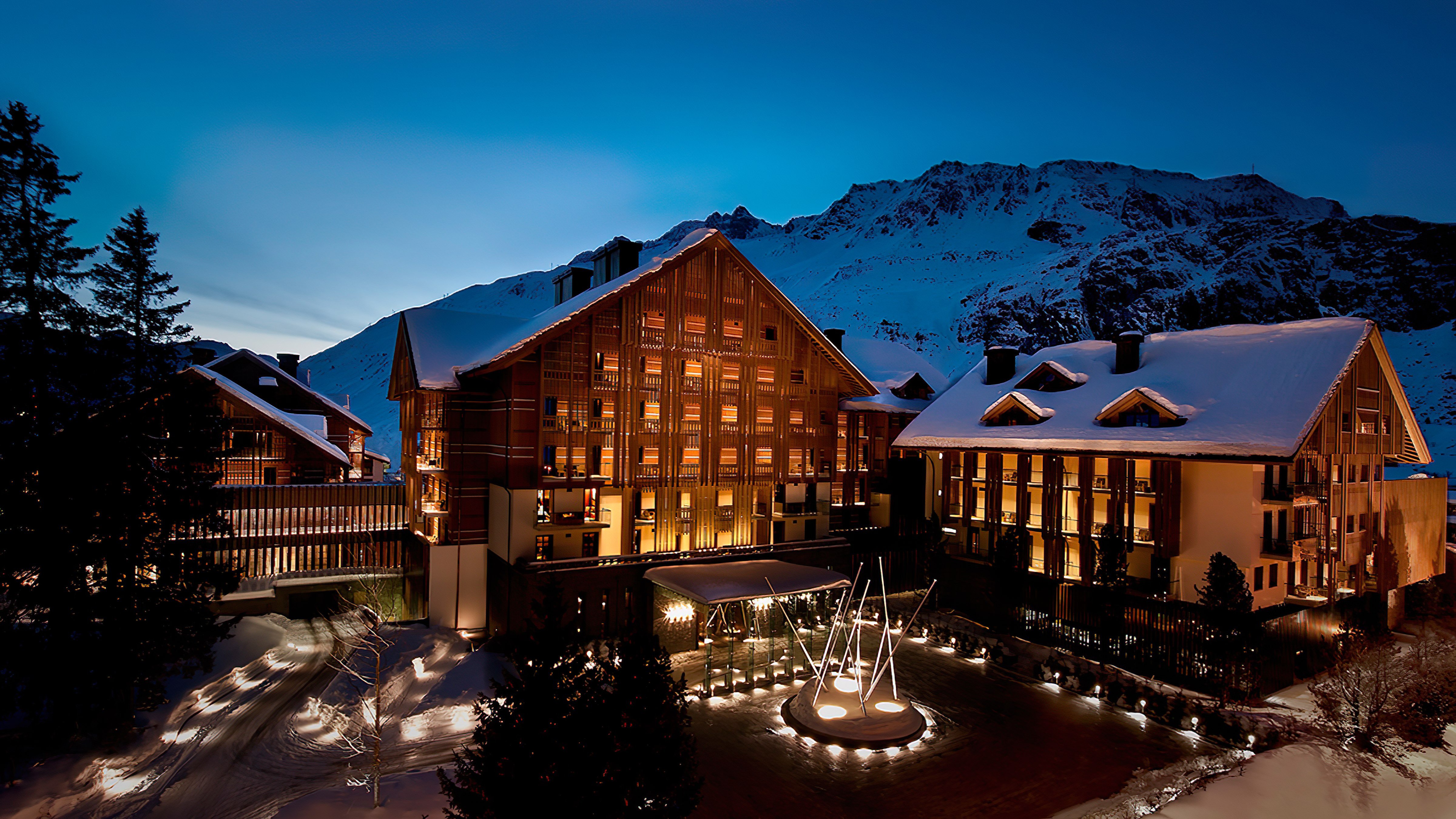 Курорт. Гостиница Chedi Andermatt. The Chedi Hotel Швейцария. Андерматт Швейцария. Андерматт Швейцария горнолыжный курорт.