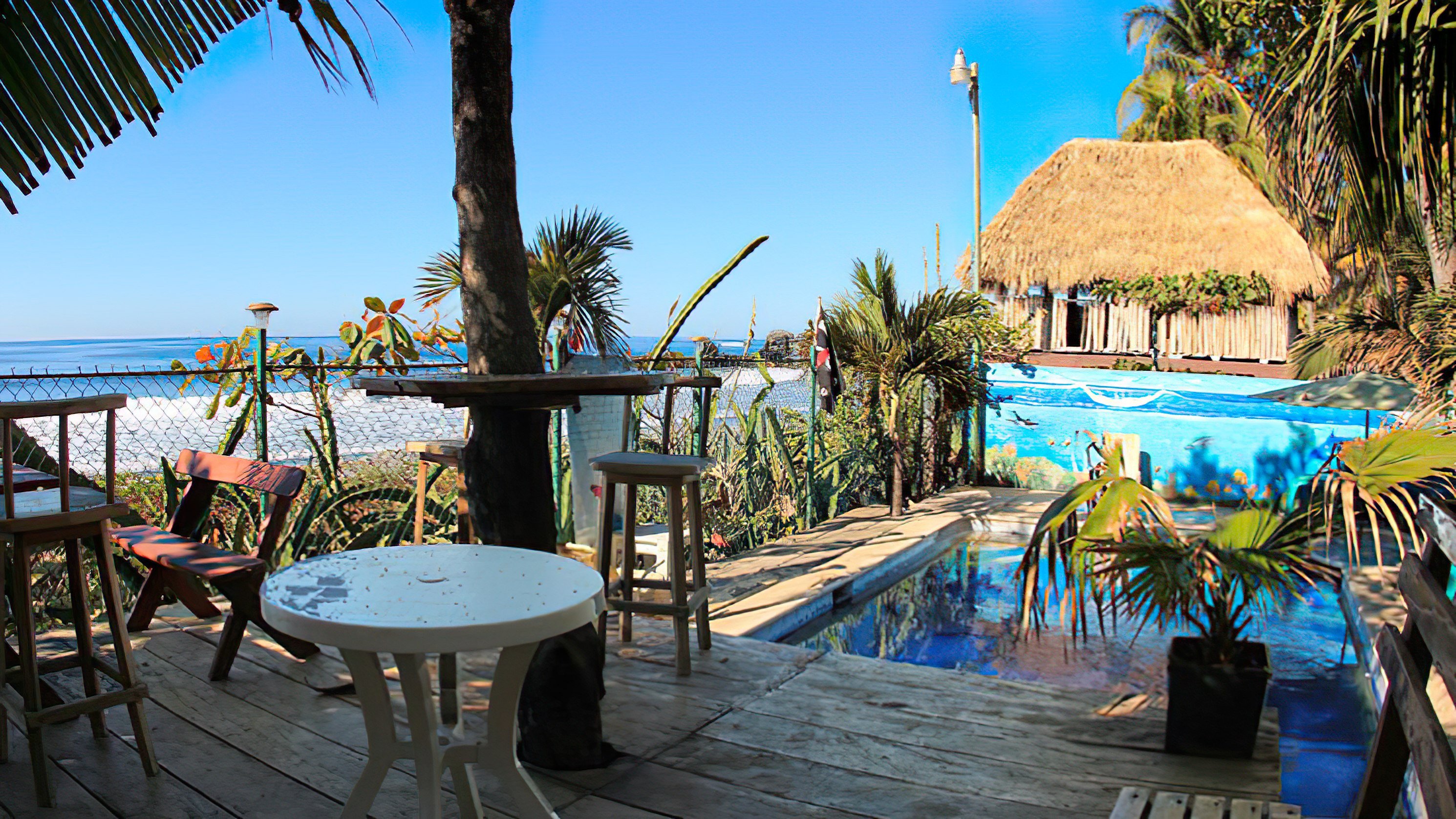Go surfing at El Salvador Surf Camps in La Libertad | LUEX