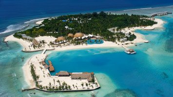 Holiday Inn Resort Kandooma Maldives