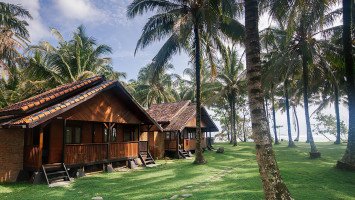 Sumatra Surf Resort