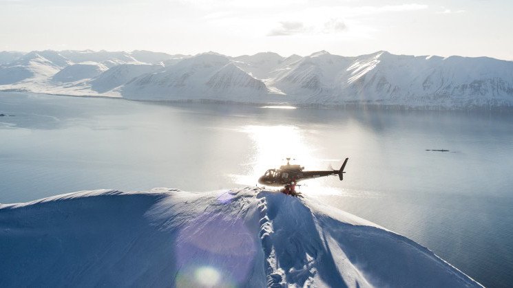 Arctic Heliskiing