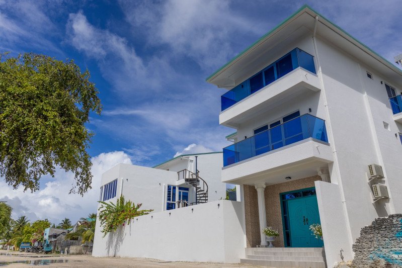 Surf House by Konalle