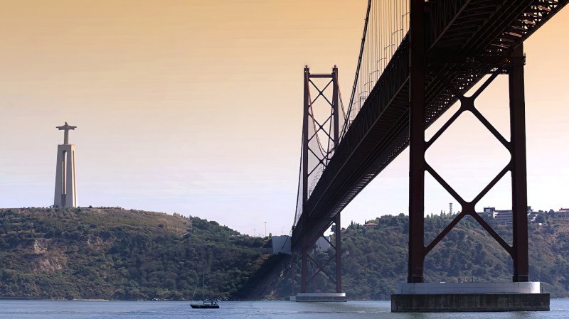 Surf Lisbon