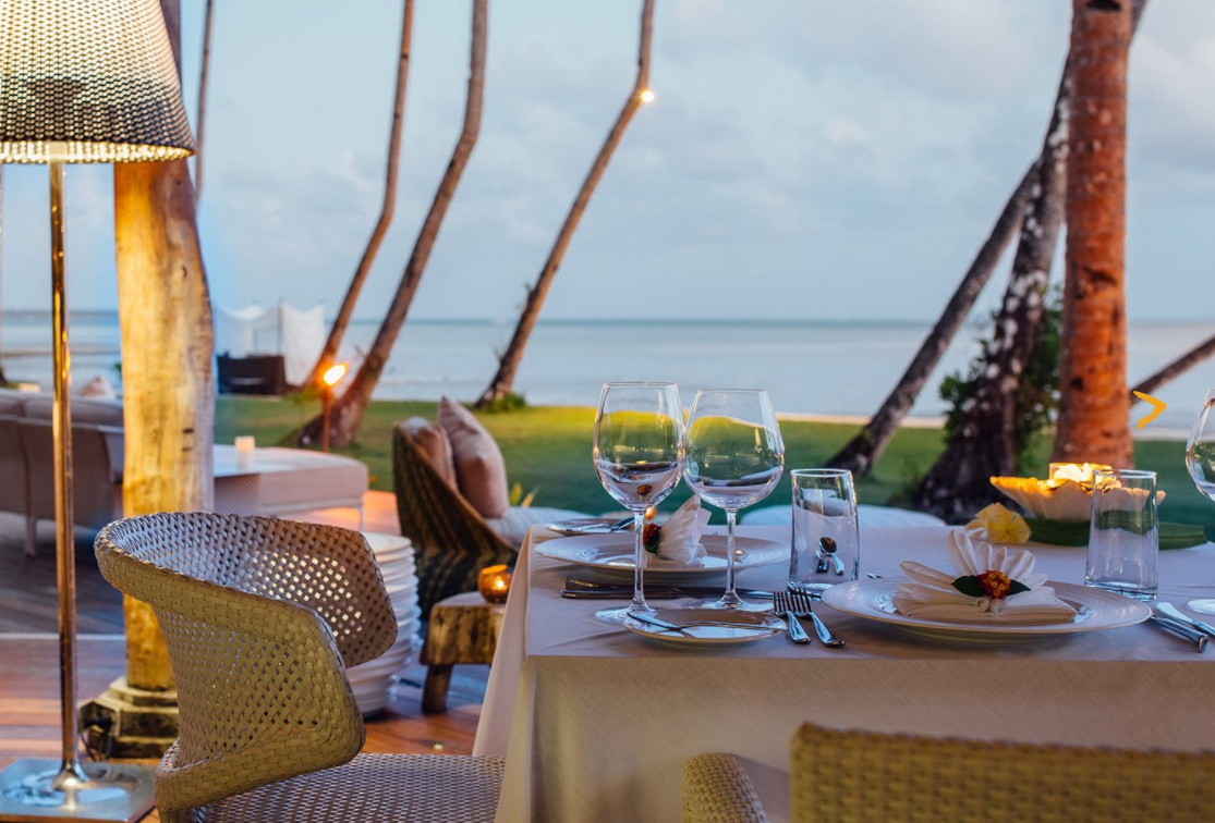 Dedon Island Dining