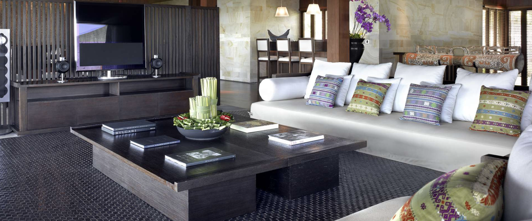 Five-Bedroom Mansions Interior