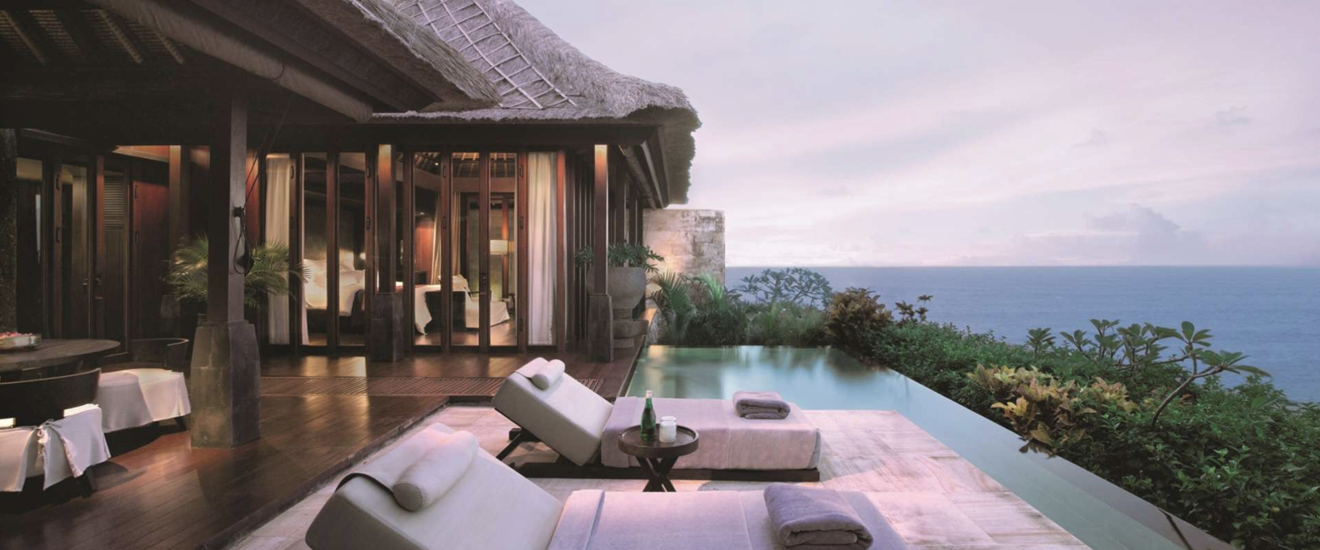 Ocean Cliff Villa Exterior